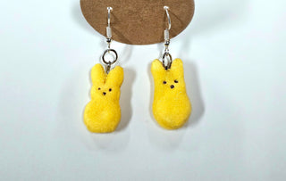 Chilli-Crafty: Marshmallow Bunny Earrings